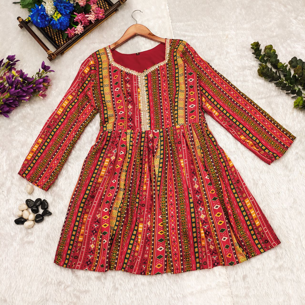 96-RAHA SHORT KURTI
