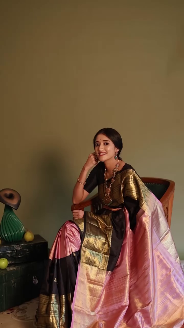 Devyani Kanchipuram Silk Saree