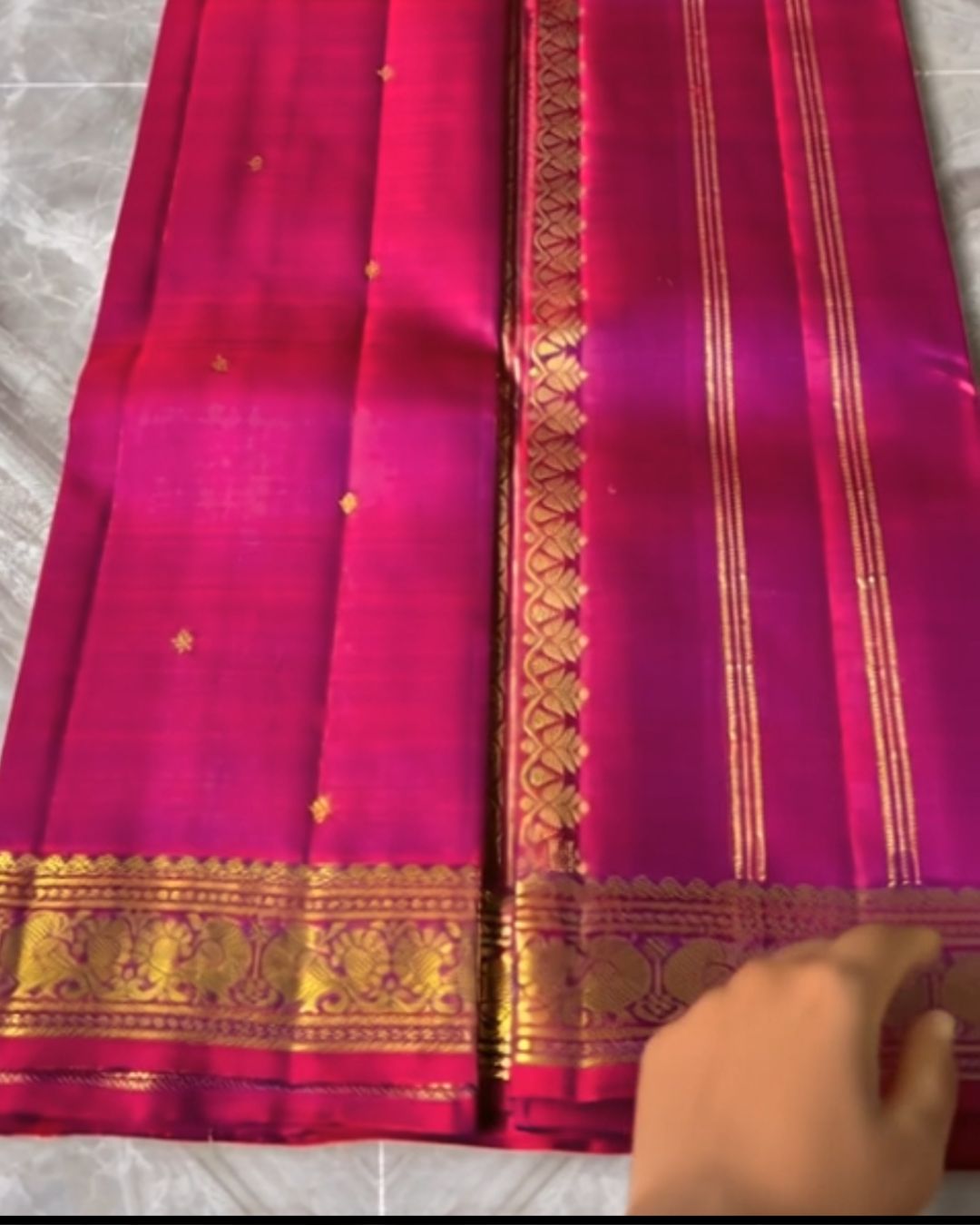 Divyam Kanchi Pattu Saree