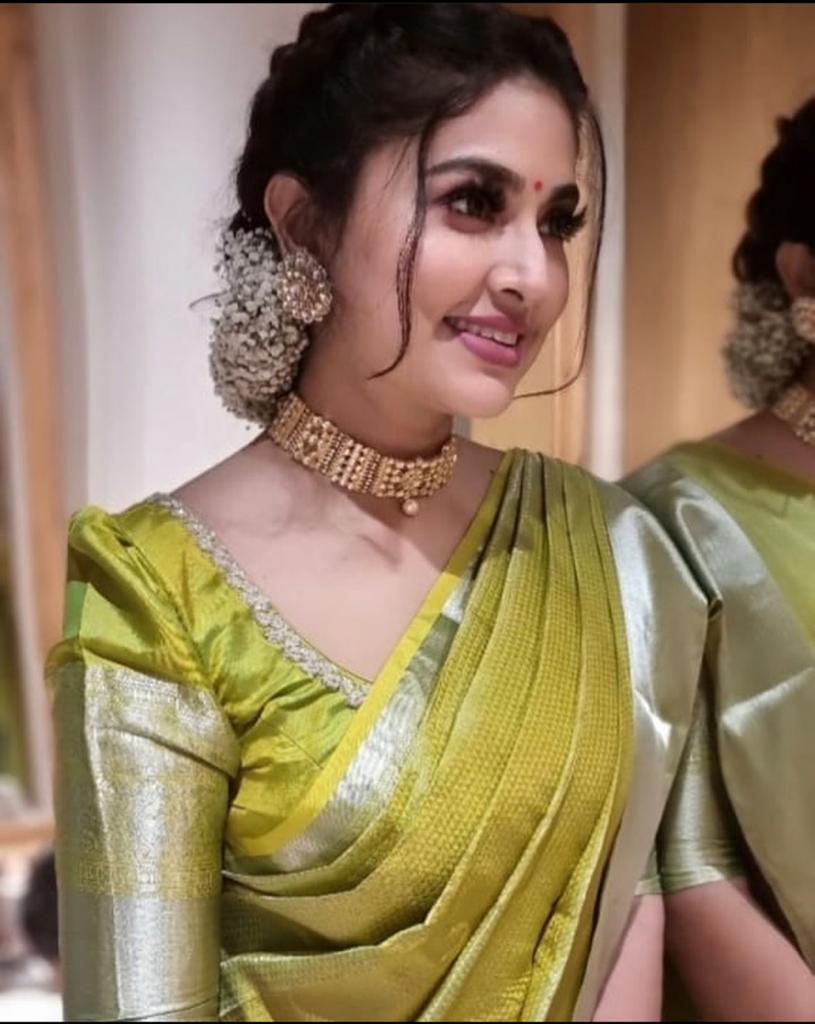 Pista-Green Kanchipuram Silk